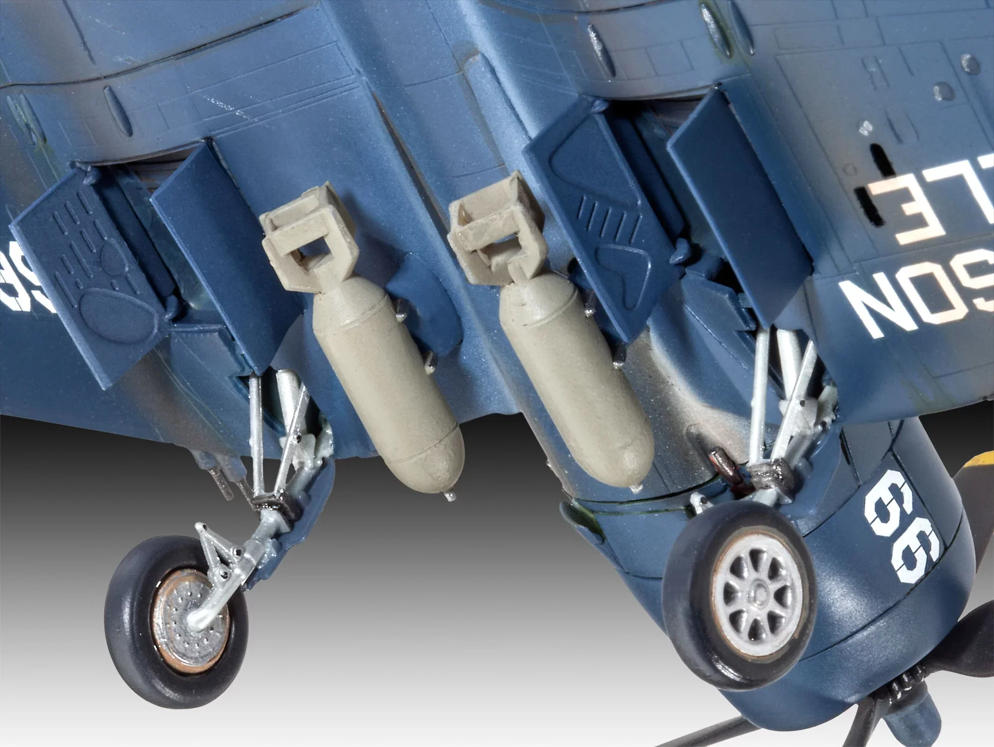 F4U-4 Corsair - Image 3