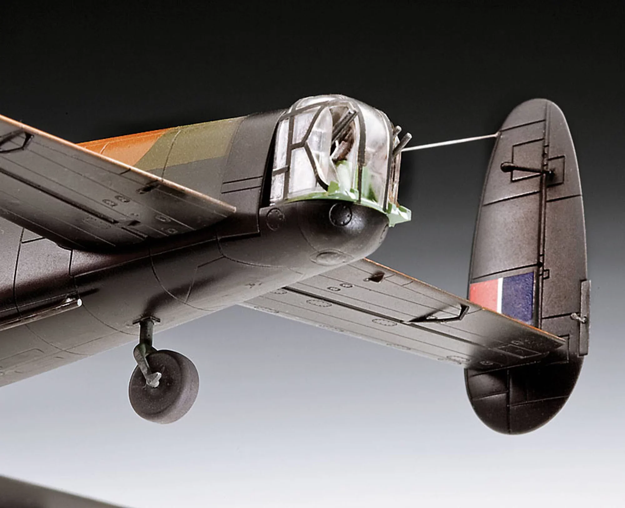 Model Set Lancaster B.III "DAMBUSTERS" - Image 7