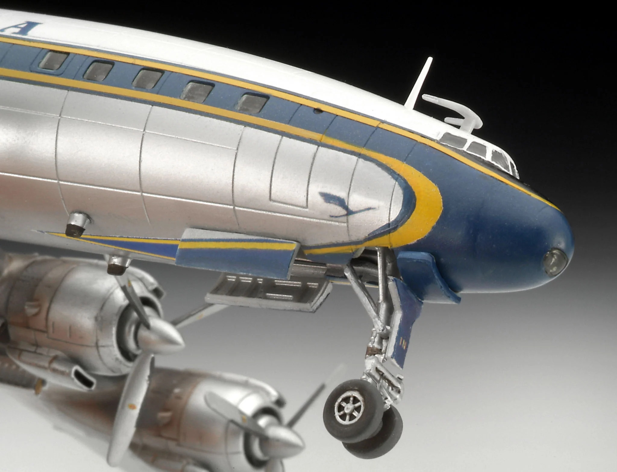 Model Set Lockheed L.1049G Super Constellation Lufthansa - Image 4