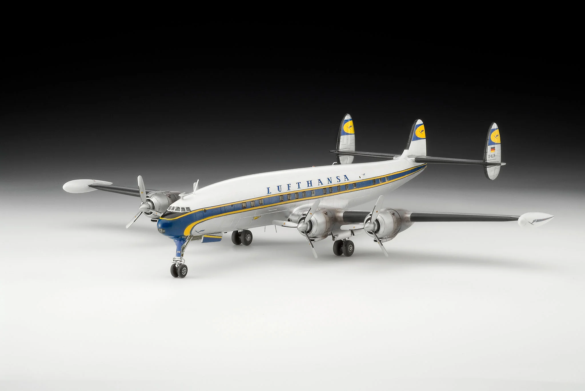 Model Set Lockheed L.1049G Super Constellation Lufthansa - Image 8